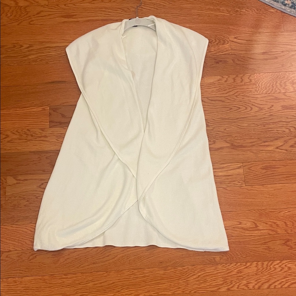 Ann Taylor Cream‎ Open Front Sweater Vest